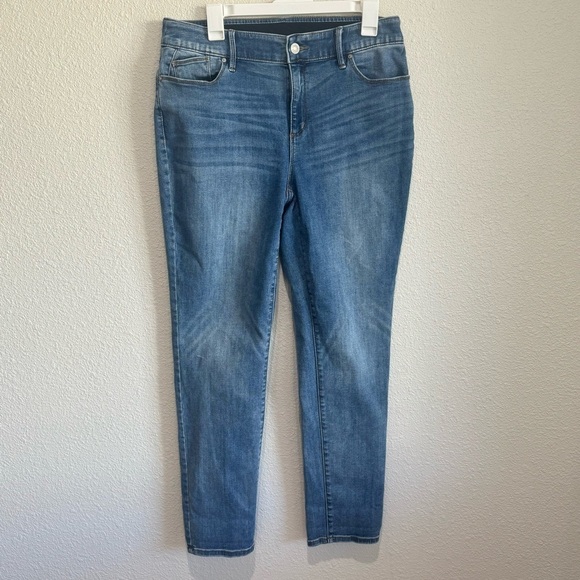 Chico's Women's 1.5R 10 Stretch Waist Band Tapered Skinny Jeans Blue Casual - Picture 1 of 9